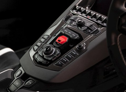 Lamborghini Aventador SV LP 750-4 Coupe 19