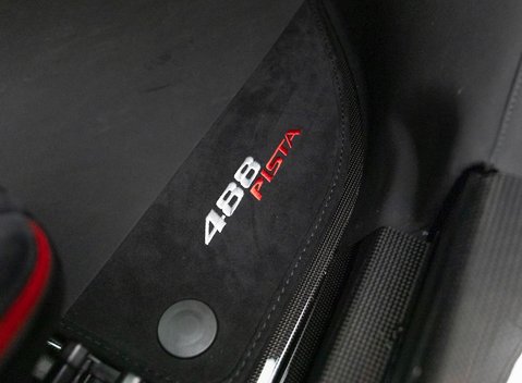 Ferrari 488 Pista 20