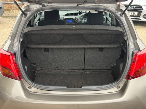 Toyota Yaris VVT-I ICON M-DRIVE S 8