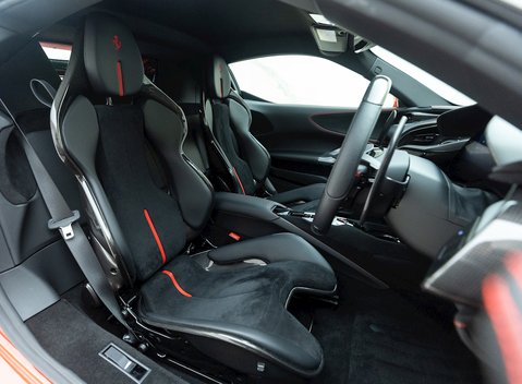 Ferrari SF90 Stradale 10