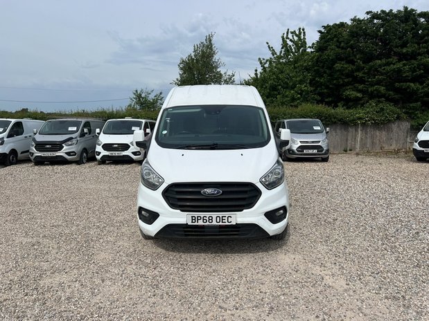 Ford Transit Custom LWB (SOLD) L2H2 High Roof Trend 300 Sensors Cam EURO 6 NO VAT 3