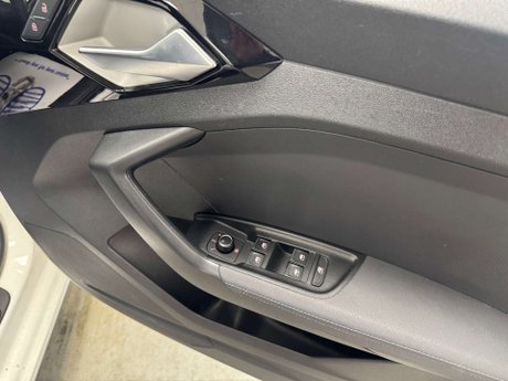 Audi A1 1.0 A1 Sportback 30 TFSI Sport 5dr 39