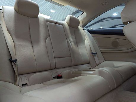 BMW 4 Series 2.0 420d xDrive SE Auto 4WD 2dr 61