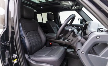 Land Rover Defender 110 P400 X 10