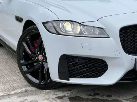 Jaguar XF 3.0 XF V6 S D Automatic 4dr *NATIONAL DELIVERY* 37