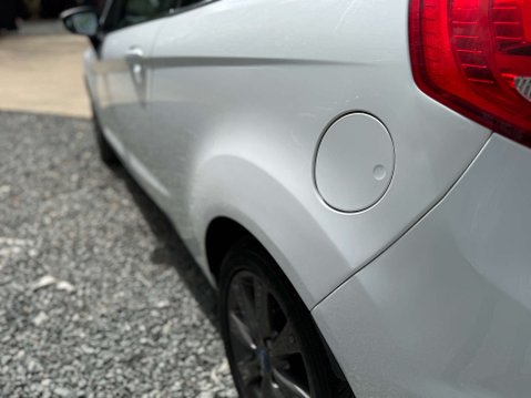 Ford Fiesta 1.2 Fiesta Zetec 3dr 38