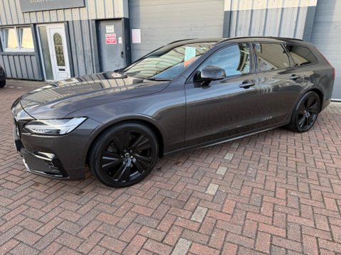 Volvo V90 2.0 B5 MHEV R-Design Auto Euro 6 (s/s) 5dr 10