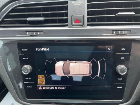 Volkswagen Tiguan Allspace 2.0 TDI R-Line DSG 4Motion Euro 6 (s/s) 5dr 32