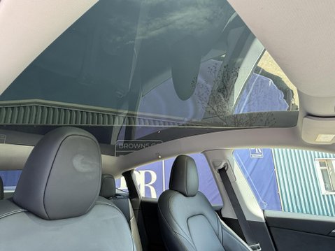 Tesla Model Y (Dual Motor) Long Range SUV 5dr Electric Auto 4WDE (384 bhp) 30
