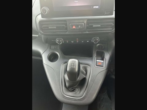 Vauxhall Combo 1.5 Turbo D 2300 Sportive Panel Van 4dr Diesel Manual L1 H1 Euro 6 (100 ps) 30