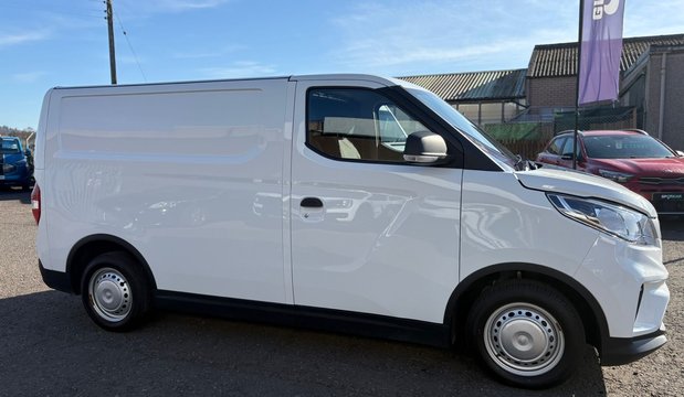 Maxus Deliver 3 90 kW L1H1 50.2kWh auto
