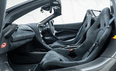 McLaren 765LT Spider 22