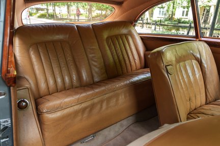 Bentley S1 Continental Fastback 23