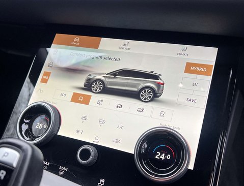 Land Rover Range Rover Evoque 1.5 Range Rover Evoque R-Dynamic SE P300e Auto 4WD 5dr 32