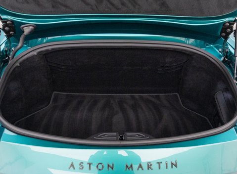 Aston Martin V8 Vantage Roadster F1 Edition 35