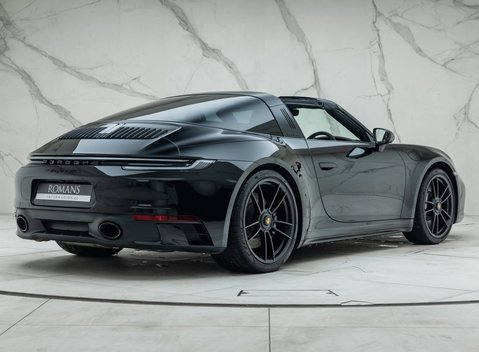 Porsche 911 Targa 4 GTS (992) 9