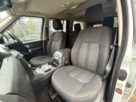 Land Rover Discovery 3.0 Discovery SE SDV6 Auto 4WD 5dr 14