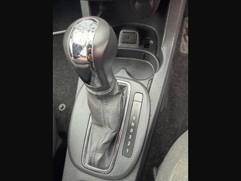 Vauxhall Corsa 1.4 16V Exclusiv Auto Euro 5 3dr (A/C) 23
