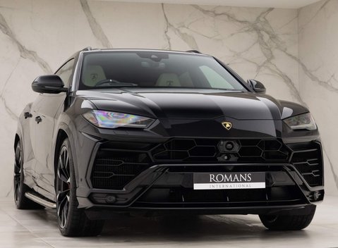 Lamborghini Urus V8 2