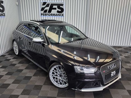 Audi RS4 4.2 FSI V8 Estate 5dr Petrol S Tronic quattro Euro 5 (450 ps) 32