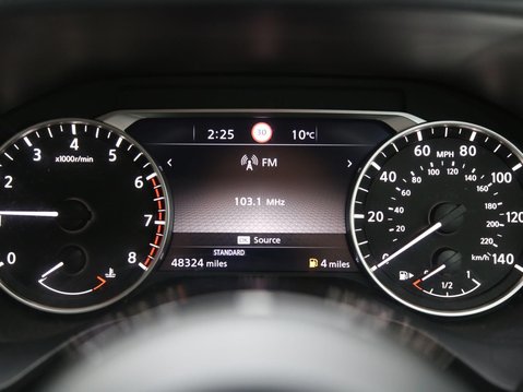 Nissan Qashqai 1.3 DIG-T MHEV N-Connecta Euro 6 (s/s) 5dr 14