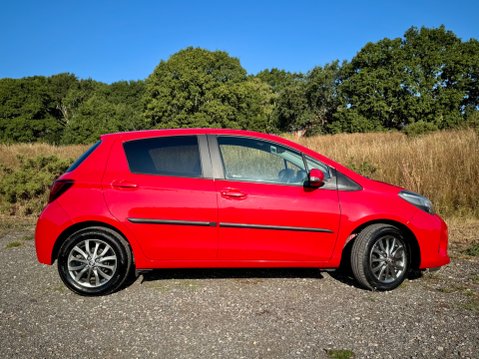 Toyota Yaris VVT-I ICON 2