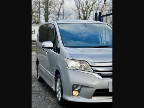 Nissan Serena 2.0 Petrol Hybrid 8 Seater 26