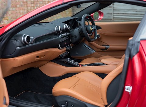 Ferrari Portofino 16