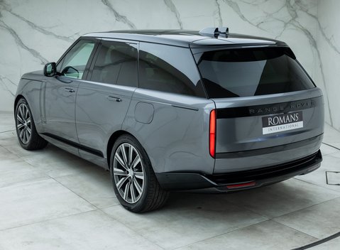 Land Rover Range Rover P550e Autobiography 9
