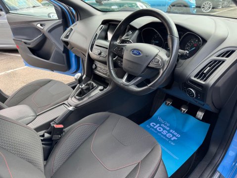 Ford Focus ST-LINE TDCI 38