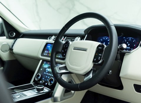 Land Rover Range Rover D300 Westminster Black Edition 9