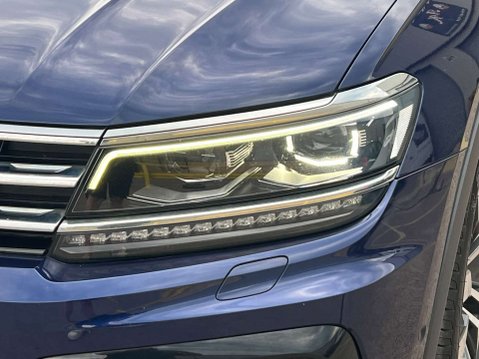 Volkswagen Tiguan 2.0 Tiguan R-Line TDI BlueMotion Technology 4Motion Semi-Automatic 4WD 5dr 56
