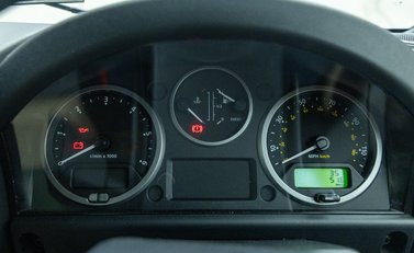 Land Rover Defender 90 HERITAGE HARD TOP 18