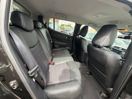 Nissan LEAF N-CONNECTA 12
