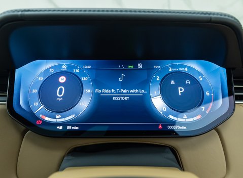 Land Rover Range Rover P400 Autobiography LWB 21