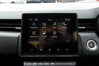 Renault Clio ICONIC TCE 22