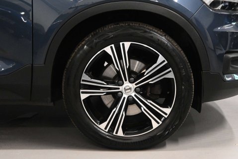 Volvo XC40 2.0 XC40 Inscription Pro B4 MHEV Auto 5dr 50