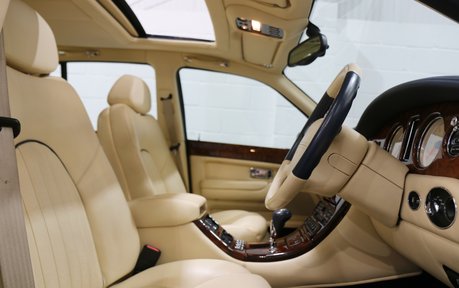 Bentley Arnage Red Label - 1 Owner - Full Bentley Service History 8