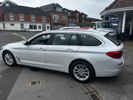 BMW 5 Series 520i Se Touring Auto Euro 6 S/S 184hp 5