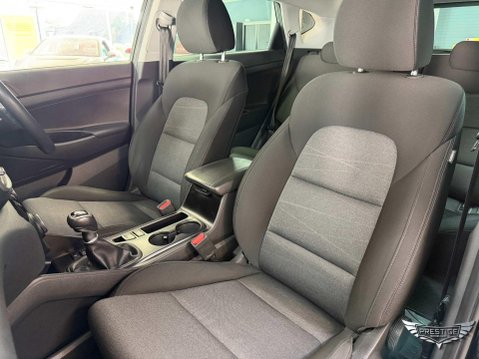 Hyundai TUCSON 1.6 CRDi MHEV SE Nav Euro 6 (s/s) 5dr 23