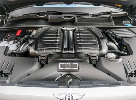 Bentley Bentayga W12 First Edition 32