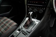 Volkswagen Golf GTI PERFORMANCE TSI DSG 37