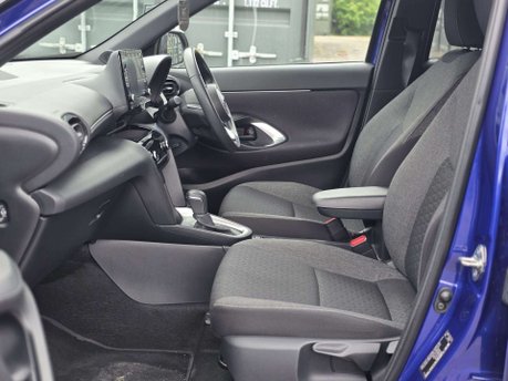 Toyota Yaris Cross 1.5 VVT-h Design SUV 5dr Petrol Hybrid E-CVT Euro 6 (s/s) (116 ps) 34
