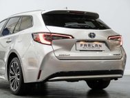 Toyota Corolla 1.8 VVT-h Design Touring Sports 5dr Petrol Hybrid CVT Euro 6 (s/s) (122 ps) 28