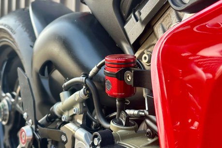 Ducati Panigale V4S Gen 2 32