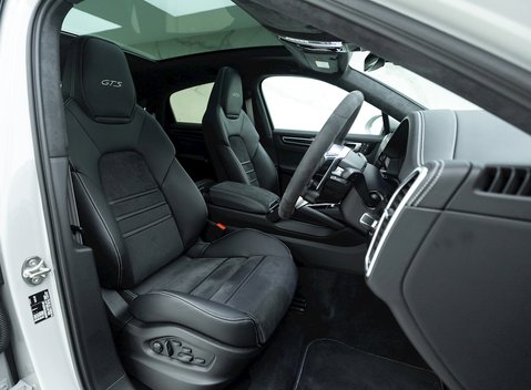 Porsche Cayenne GTS Coupé 10