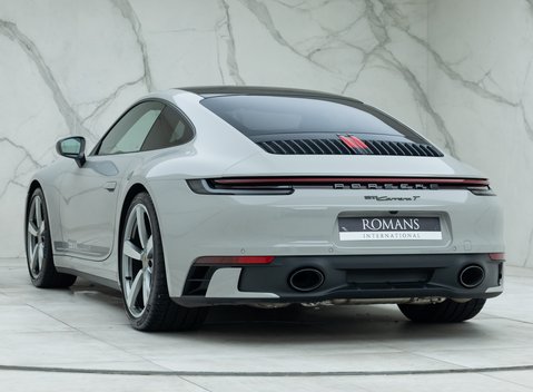 Porsche 911 Carrera T (992) 7