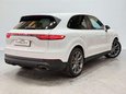 Porsche Cayenne 3.0 V6 E-Hybrid 14.1kWh SUV 5dr Petrol Plug-in Hybrid TiptronicS 4WD Euro 6 27