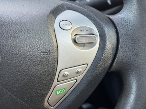 Nissan LEAF 24kWh Acenta Auto 5dr 21