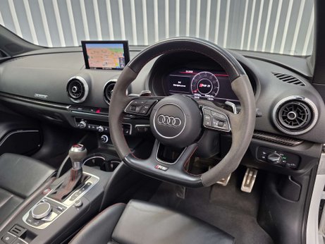 Audi RS3 2.5 TFSI Sportback 5dr Petrol S Tronic quattro Euro 6 (s/s) (400 ps) 17